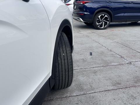 2021 Mitsubishi Eclipse Cross - Thumbnail