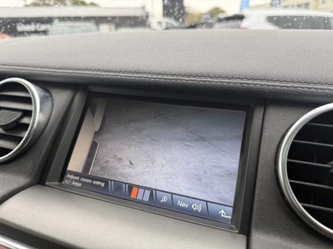 2012 Land Rover Discovery - Thumbnail