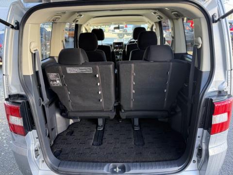 2012 Mitsubishi Delica - Thumbnail