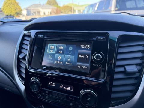 2017 Mitsubishi Triton - Thumbnail