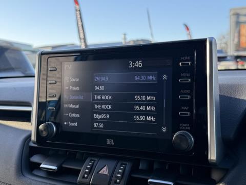 2021 Toyota RAV4 - Thumbnail