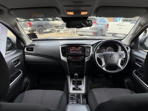 2020 Mitsubishi Triton - Thumbnail