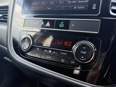 2019 Mitsubishi Outlander - Thumbnail