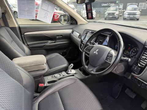 2014 Mitsubishi Outlander - Thumbnail