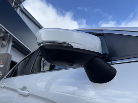 2022 Mitsubishi Eclipse Cross - Thumbnail