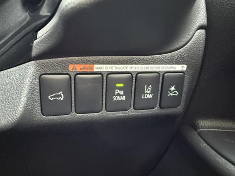 2021 Mitsubishi Outlander - Thumbnail