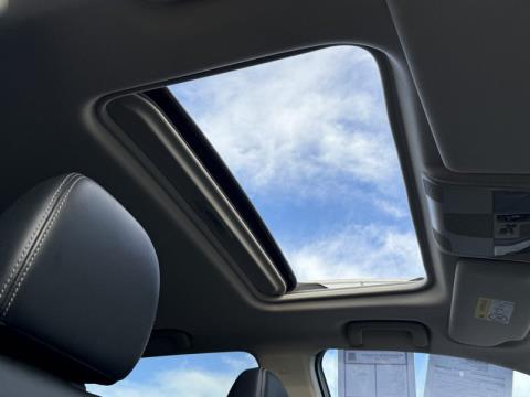 2021 Mitsubishi Outlander - Thumbnail