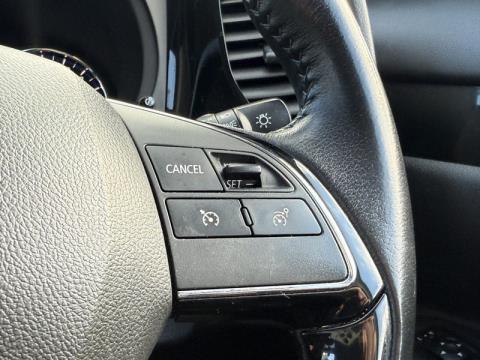 2021 Mitsubishi Outlander - Thumbnail