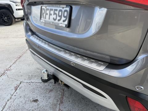 2021 Mitsubishi Outlander - Thumbnail