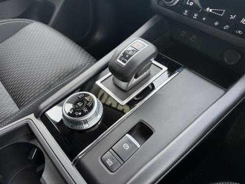 2022 Mitsubishi Outlander - Thumbnail