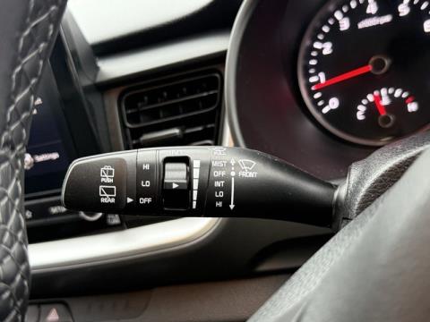 2024 Kia Stonic - Thumbnail