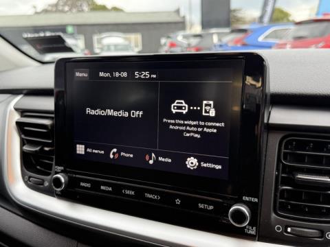 2024 Kia Stonic - Thumbnail