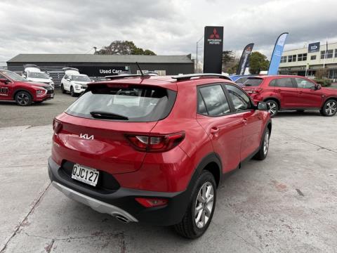 2024 Kia Stonic - Thumbnail