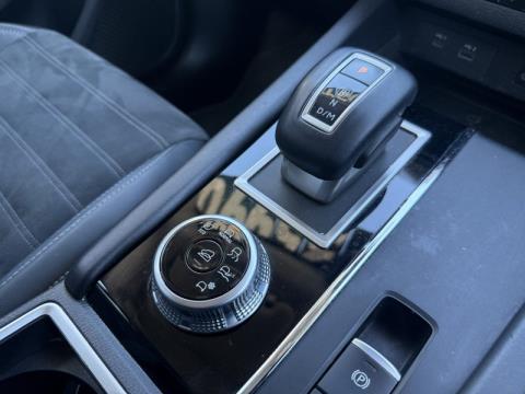 2022 Mitsubishi Outlander - Thumbnail