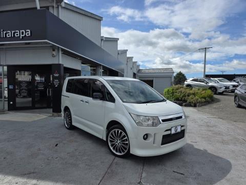2012 Mitsubishi Delica