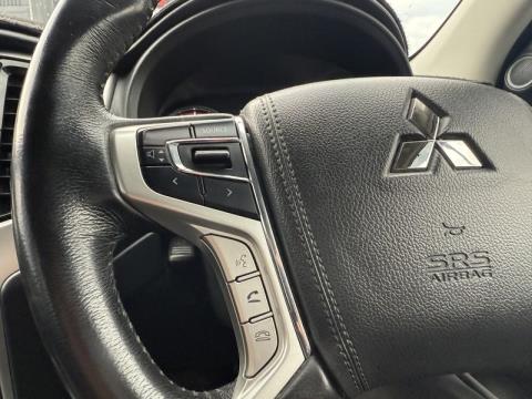 2022 Mitsubishi Triton - Thumbnail