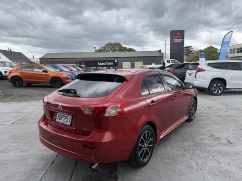 2015 Mitsubishi Lancer - Thumbnail