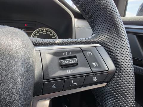 2023 Mitsubishi Outlander - Thumbnail