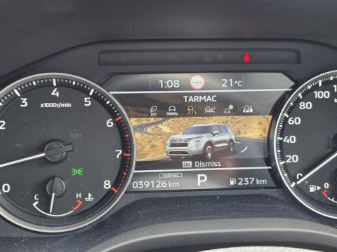 2023 Mitsubishi Outlander - Thumbnail