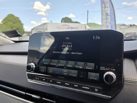 2023 Mitsubishi Outlander - Thumbnail