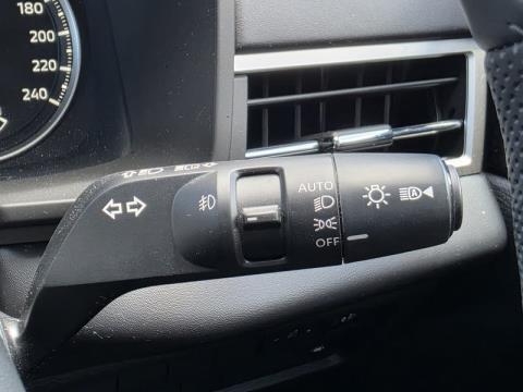 2023 Mitsubishi Outlander - Thumbnail