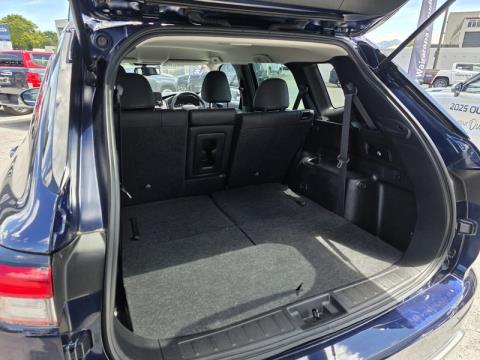 2023 Mitsubishi Outlander - Thumbnail