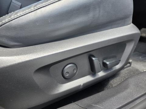 2023 Mitsubishi Outlander - Thumbnail