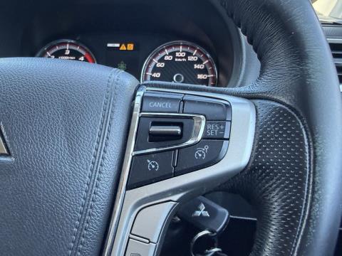 2020 Mitsubishi Triton - Thumbnail