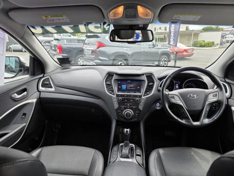 2018 Hyundai Santa Fe - Thumbnail