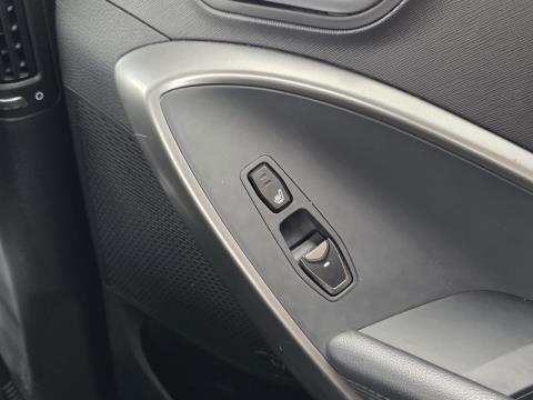 2018 Hyundai Santa Fe - Thumbnail