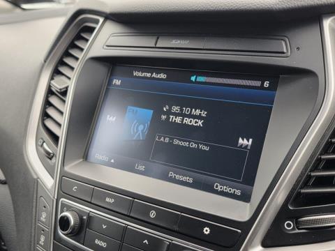 2018 Hyundai Santa Fe - Thumbnail