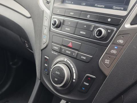 2018 Hyundai Santa Fe - Thumbnail