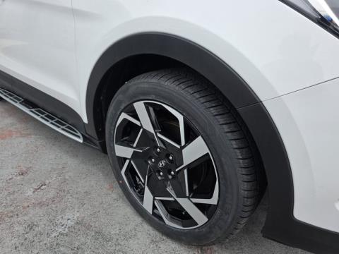 2018 Hyundai Santa Fe - Thumbnail