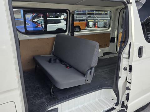 2023 Toyota Hiace - Thumbnail