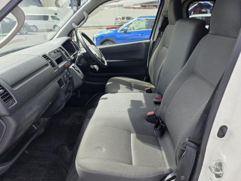 2023 Toyota Hiace - Thumbnail