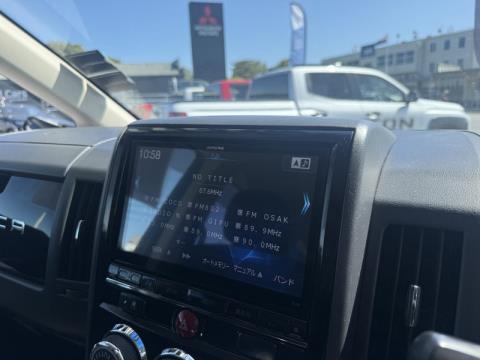 2017 Mitsubishi Delica - Thumbnail