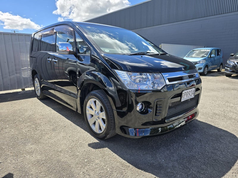 2017 Mitsubishi Delica