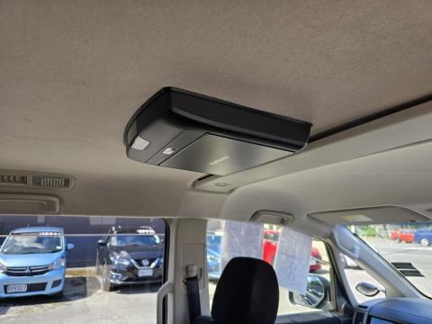 2017 Mitsubishi Delica - Thumbnail