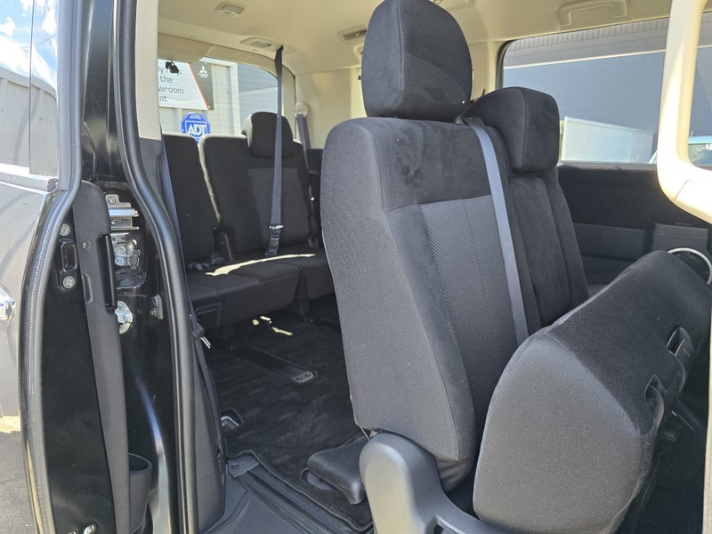 2017 Mitsubishi Delica