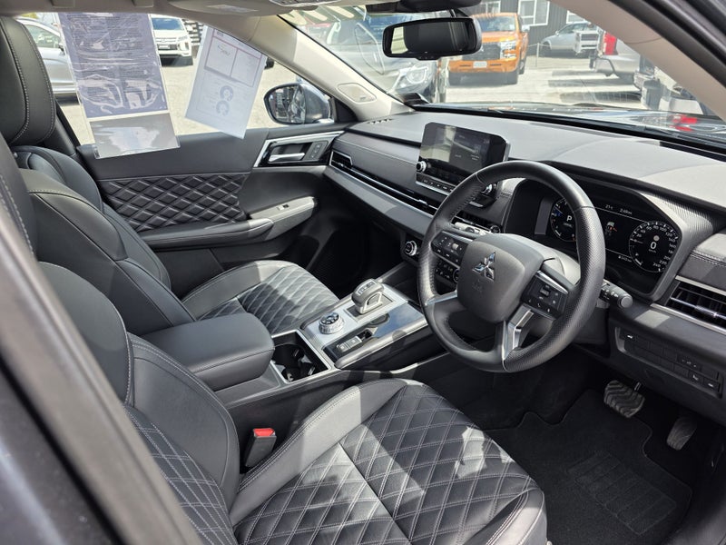 2024 Mitsubishi Outlander