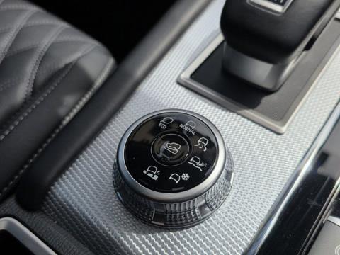 2024 Mitsubishi Outlander - Thumbnail