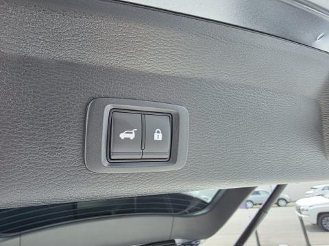 2024 Mitsubishi Outlander - Thumbnail