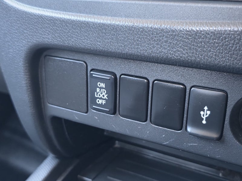 2016 Mitsubishi Triton