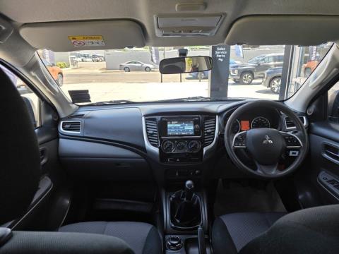 2016 Mitsubishi Triton - Thumbnail