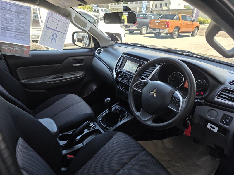 2016 Mitsubishi Triton