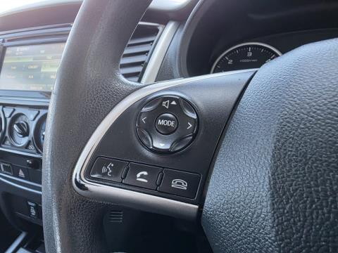 2016 Mitsubishi Triton - Thumbnail