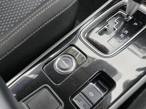 2018 Mitsubishi Outlander - Thumbnail