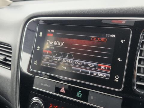 2018 Mitsubishi Outlander - Thumbnail