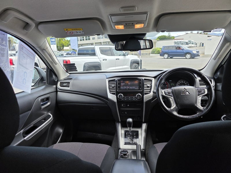 2022 Mitsubishi Triton