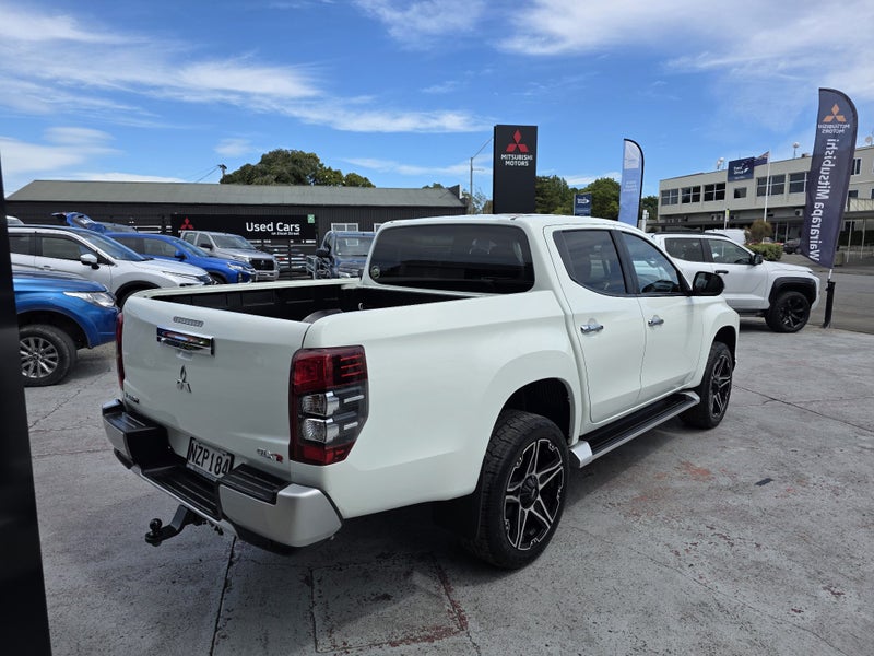2022 Mitsubishi Triton